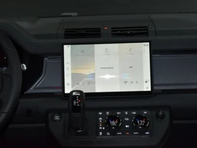 2025 Land Rover Defender Octa (P635) 4.4-litre V8 Twin-turbo Engine Grey Black SUV