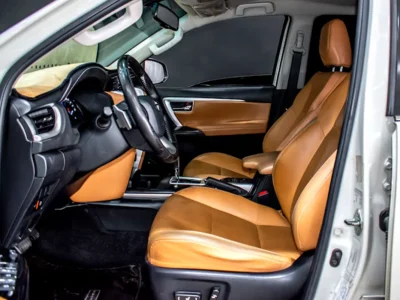 2019 Toyota Fortuner VXR 6 Cylinders Petrol Engine White Tan SUV GCC Specs Full Option