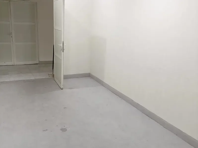 Medium Size Storage Warehouse on Ground Floor