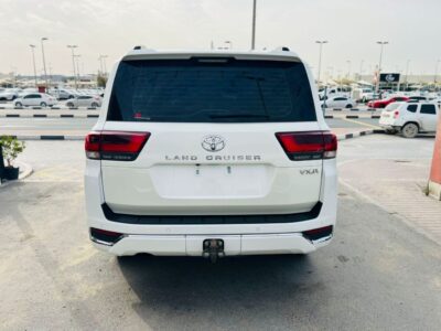 2023 Toyota Land Cruiser EXR 4.0 Litres V6 Petrol Engine White Beige SUV GCC Specs