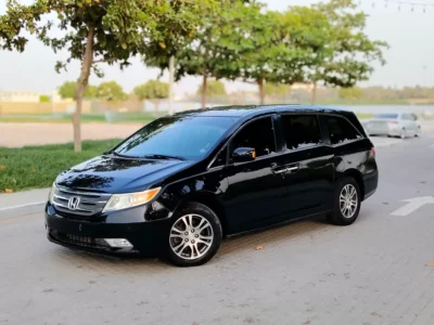2011 Honda Odyssey J EX 6 Cylinders Petrol Engine Black Beige Van GCC Specs