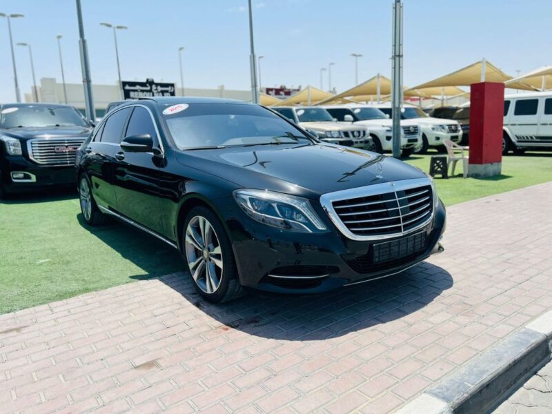 2022 MERCEDES BENZ S 500 3.0 Litres 6 Cylinders Petrol Engine Black Beige Sedan GCC Specs