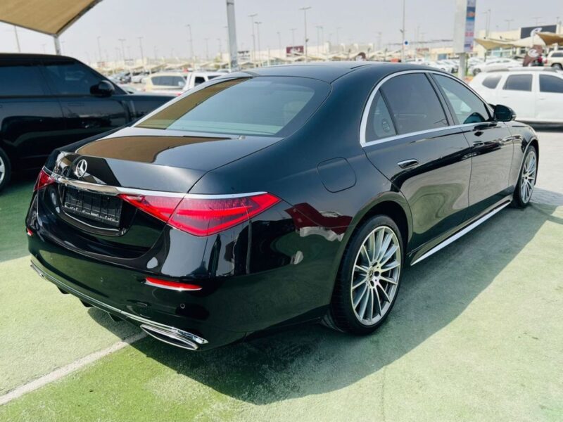 2022 MERCEDES BENZ S 500 3.0 Litres 6 Cylinders Petrol Engine Black Beige Sedan GCC Specs