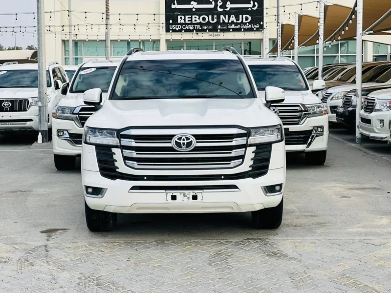 2023 Toyota Land Cruiser EXR 4.0 Litres V6 Petrol Engine White Beige SUV GCC Specs