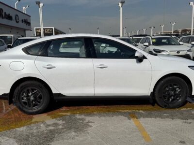 2025 BYD QIN PLUS 1.5 Litres 4 Cylinders Hybrid Engine White Grey Sedan Mid Luxury Full Trim