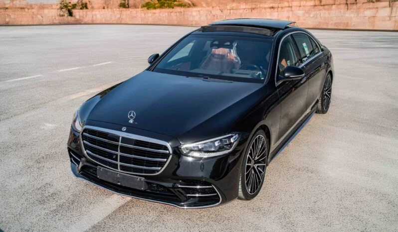 2025 Mercedes-Benz S 580 4.0 Litres Twin-Turbo V8 Petrol Engine Black Tan Sedan