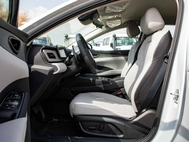 2025 BYD Seal 06 DM-i 128KM Smart Enjoyment Model 1.5L 4 Cylinder Hybrid White Sedan