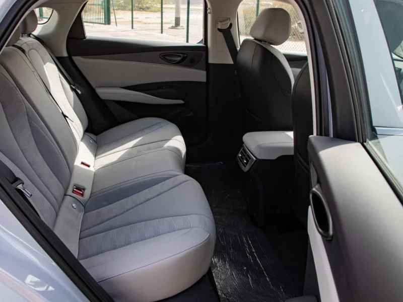 2025 BYD Seal 06 DM-i 128KM Smart Enjoyment Model 1.5L 4 Cylinder Hybrid White Sedan
