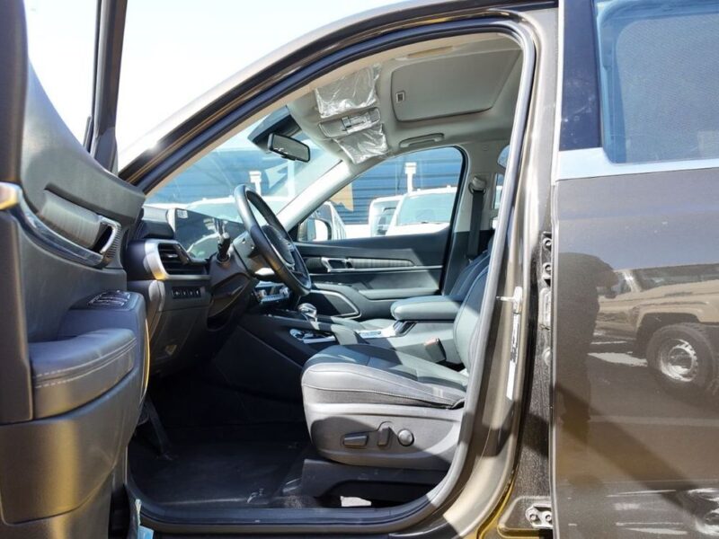 2023 KIA TELLURIDE GX 3.8 L V6 Gasoline Direct Injection Brown Black SUV GCC Specs