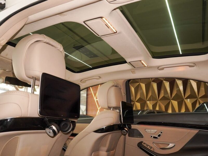 2018 Mercedes-Benz S560 4.0L Bi-Turbo V8 Petrol Engine White Beige Sedan GCC