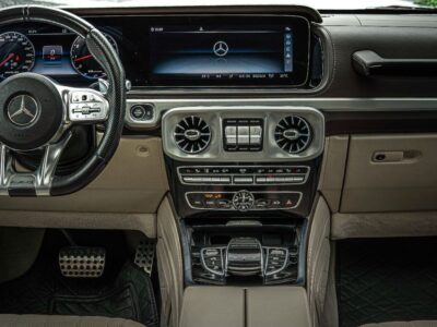 2020 Mercedes-Benz G 63 AMG Std 4.0L V8 AMG Bi-Turbo Petrol Engine Blue Beige SUV