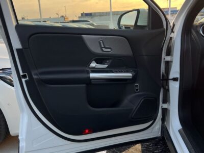 2025 Mercedes-Benz GLA 200 1.3 Litres 4 Cylinders Petrol Engine White Black SUV
