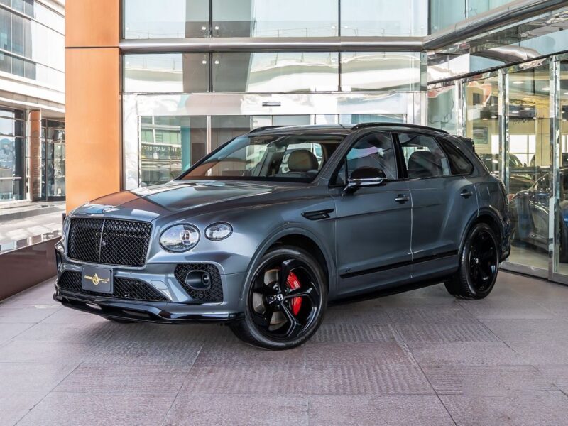 2023 Bentley Bentayga S Hybrid 3.0-liter Turbocharged V6 Engine Grey Black SUV