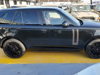 2023 Land Rover Range Rover Autobiography P530 4.4 L Twin-Turbo V8 Black Burgundy SUV