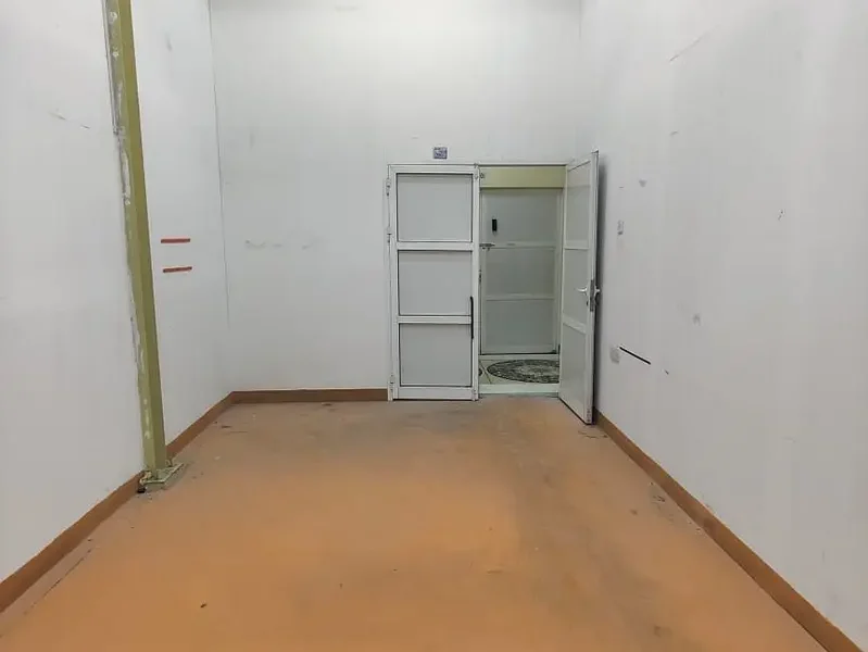TAX FREE SMALL SIZE WAREHOUSE ON MEZANINE AVAILABLE FOR RENT