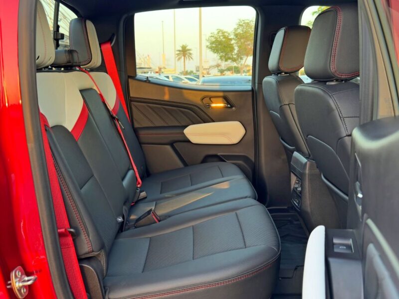 2025 GMC Canyon AT4X 2.7L TurboMax Inline 4-cylinder Engine Red Black Pickup Truck
