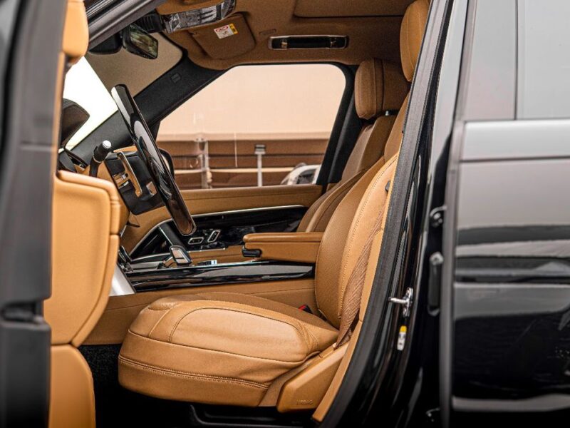 2024 Land Rover RANGE ROVER VOGUE HSE P530 4.4L V8 Engine Black Tan SUV