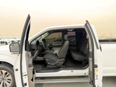 2018 Ford F-Series Pickup Base 6 Cylinders Petrol Engine White Black Pickup Truck