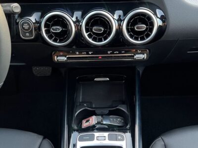 2025 Mercedes-Benz GLA 200 1.3 Litres 4 Cylinders Petrol Engine White Black SUV