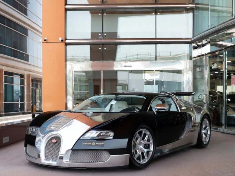 2010 Bugatti Veyron Nocturne 8.0-liter Quad-Turbocharged W16 Black White Coupe GCC
