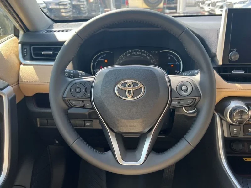 2025 TOYOTA RAV 4 EXR 2.5L 4-Cylinder Hybrid Electric Vehicle White Beige SUV GCC