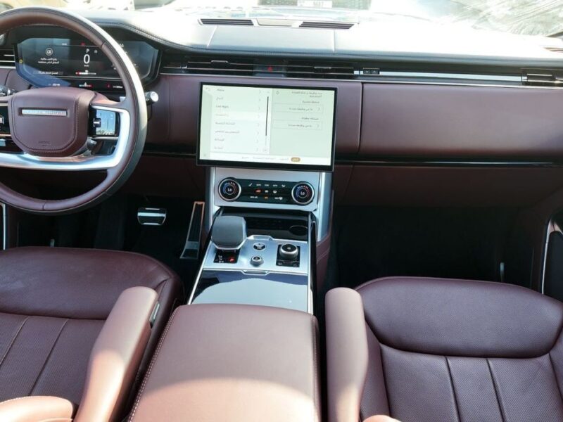 2023 Land Rover Range Rover Autobiography P530 4.4 L Twin-Turbo V8 Black Burgundy SUV