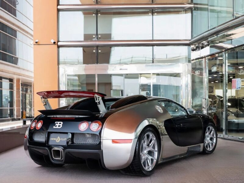 2010 Bugatti Veyron Nocturne 8.0-liter Quad-Turbocharged W16 Black White Coupe GCC