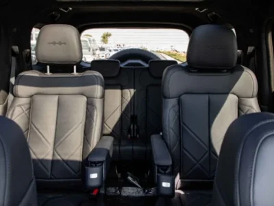 2025 BYD Leopard 8 2.0T turbocharged 4-cylinder Hybrid Engine Black SUV Smart and Brave