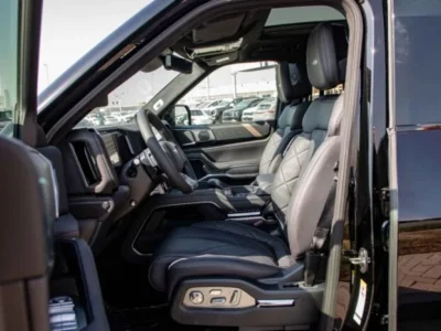 2025 BYD Leopard 8 2.0T turbocharged 4-cylinder Hybrid Engine Black SUV Smart and Brave