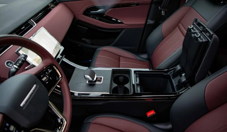 2025 Land Rover Range Rover Evoque Dynamic 2.0L Turbocharged 4 Cylinders White Red SUV