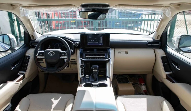 2026 Toyota Land Cruiser GXR 3.5L Twin‑Turbo V6 Petrol Engine White Beige SUV GCC