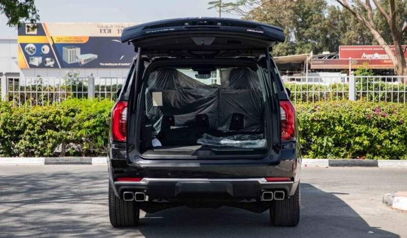 2025 GMC Yukon Denali XL 6.2 Litres V8 Petrol Engine Black SUV GCC Specs