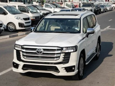 2026 Toyota Land Cruiser GXR 3.5L Twin‑Turbo V6 Petrol Engine White Beige SUV GCC