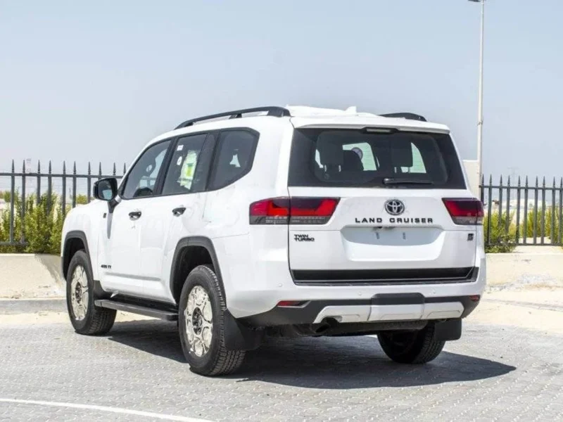 2026 Toyota Land Cruiser GR Sport 3.5 Litres V6 Twin-Turbo Petrol Engine White Red SUV GCC