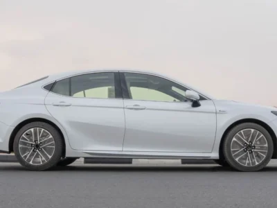 2026 Toyota Camry Limited 2.5L 4-Cylinder Hybrid Petrol Engine White Beige Sedan GCC Specs