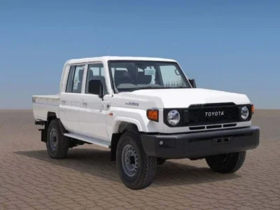 2025 Toyota Land Cruiser LC 79 DC 2.8 L turbocharged inline‑4 Diesel White Brown Pickup Truck