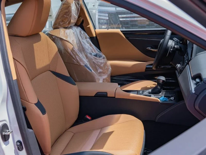 2026 Lexus ES300h 2.5 Litres 4-Cylinder Hybrid Petrol Engine White Tan Sedan GCC Specs