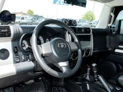 2021 Toyota FJ Cruiser VXR 6 Cylinders Petrol Engine White Black SUV GCC Specs