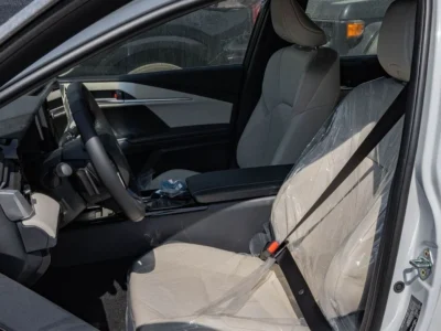 2026 Toyota Camry Limited 2.5L 4-Cylinder Hybrid Petrol Engine White Beige Sedan GCC Specs