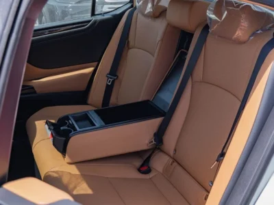 2026 Lexus ES300h 2.5 Litres 4-Cylinder Hybrid Petrol Engine White Tan Sedan GCC Specs