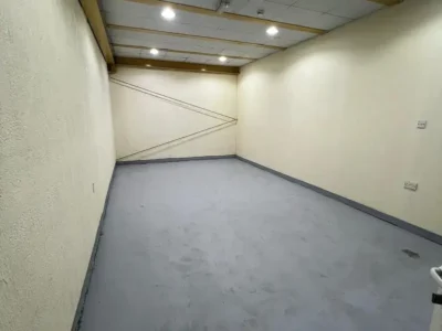 HASSLE FREE STORAGE SOLUTIONS - BOOK TODAY