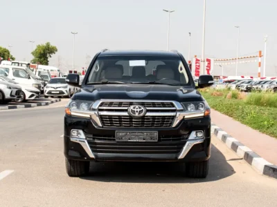 2021 Toyota Land Cruiser GXR 8 Cylinders Petrol Engine Black Beige SUV GCC Specs