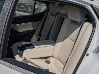 2026 Toyota Camry Limited 2.5L 4-Cylinder Hybrid Petrol Engine White Beige Sedan GCC Specs