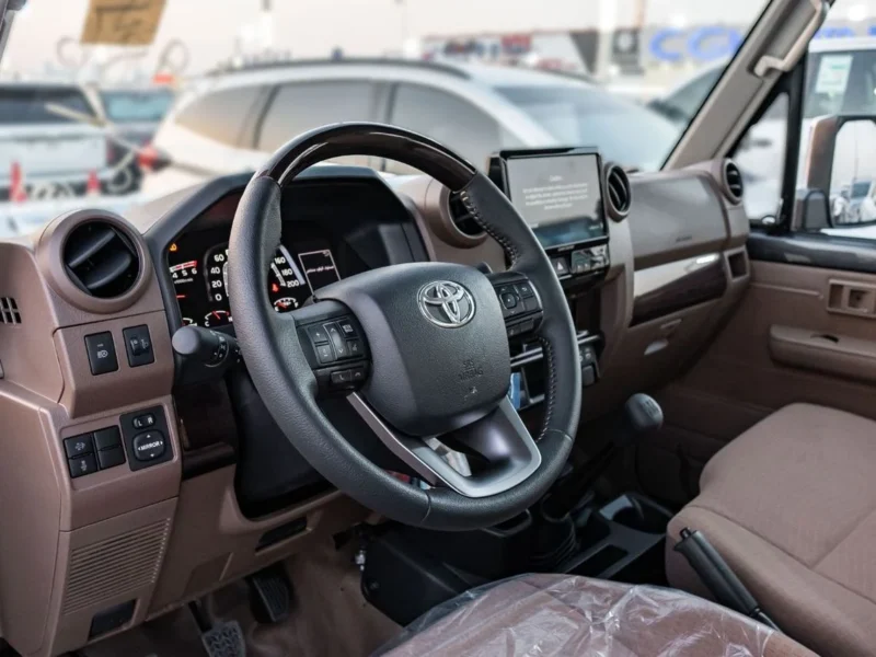 2025 Toyota Land Cruiser LC 79 SC 2.8 L inline-4 turbo Diesel Grey Brown Pickup Truck MT