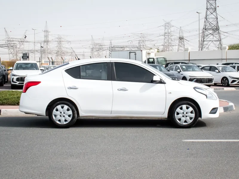 2022 Nissan Sunny SV 4 Cylinders Petrol Engine White Beige Sedan GCC Specs Clean Car