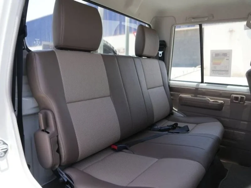 2025 Toyota Land Cruiser LC 79 DC 2.8 L turbocharged inline‑4 Diesel White Brown Pickup Truck