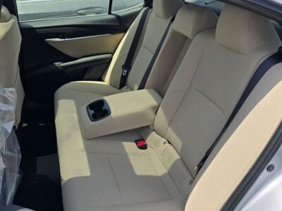 2026 Toyota Camry LE 2.5L 4-Cylinder Hybrid Engine Silver Beige Sedan GCC Specs