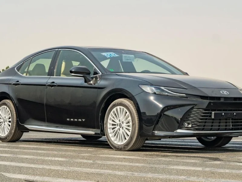 2026 Toyota Camry LE Facelift 2.5L 4-Cylinder Petrol Engine Black Beige Sedan GCC Specs