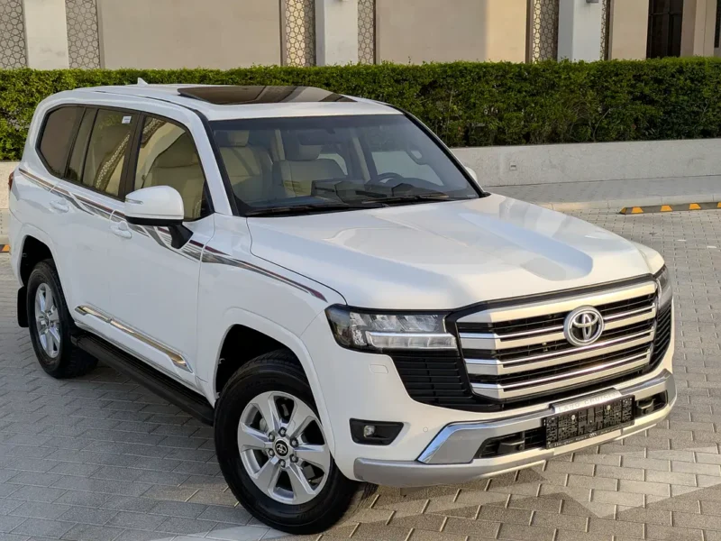 2024 Toyota Land Cruiser GXR 4 Cylinders Petrol Engine White Beige SUV GCC Specs
