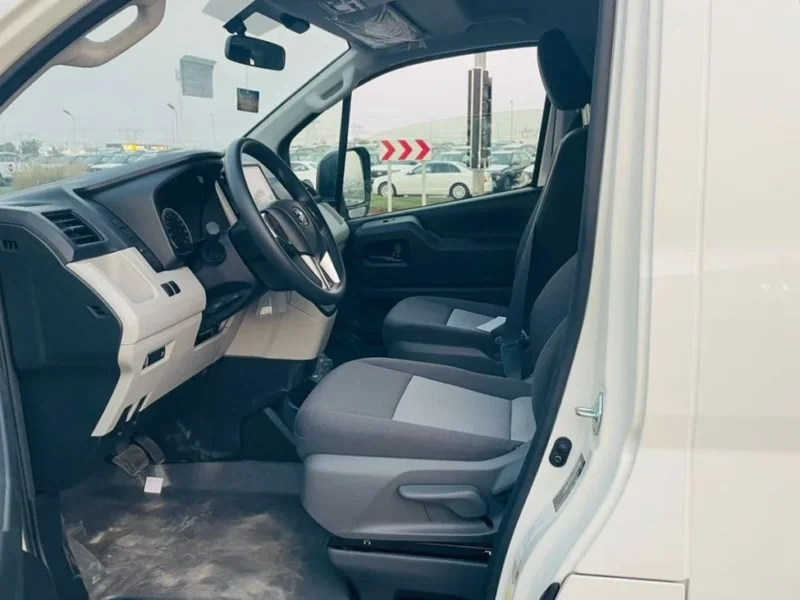 2026 Toyota HIACE 2.8 4 Cylinders Engine AUTOMATIC DIESEL White Black Van GCC Specs